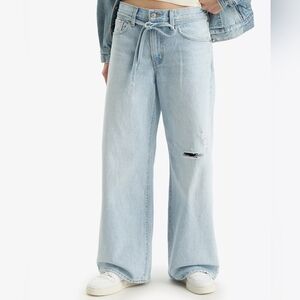 Free People Levi's XL Straight Karmas Coming Baggy Jeans Light Distressed NWT 28